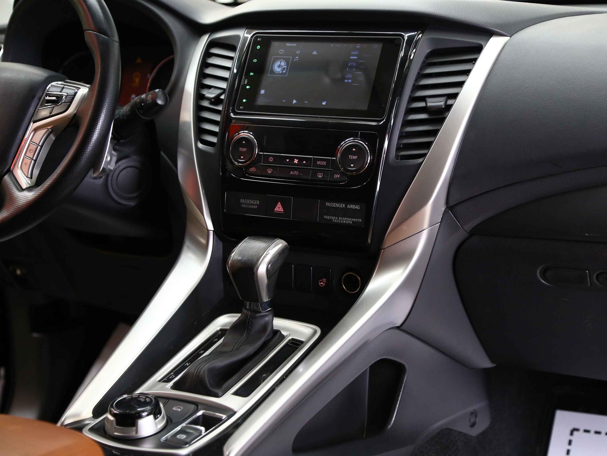 Mitsubishi Pajero Sport 2017, синий, ДЦ Орехово