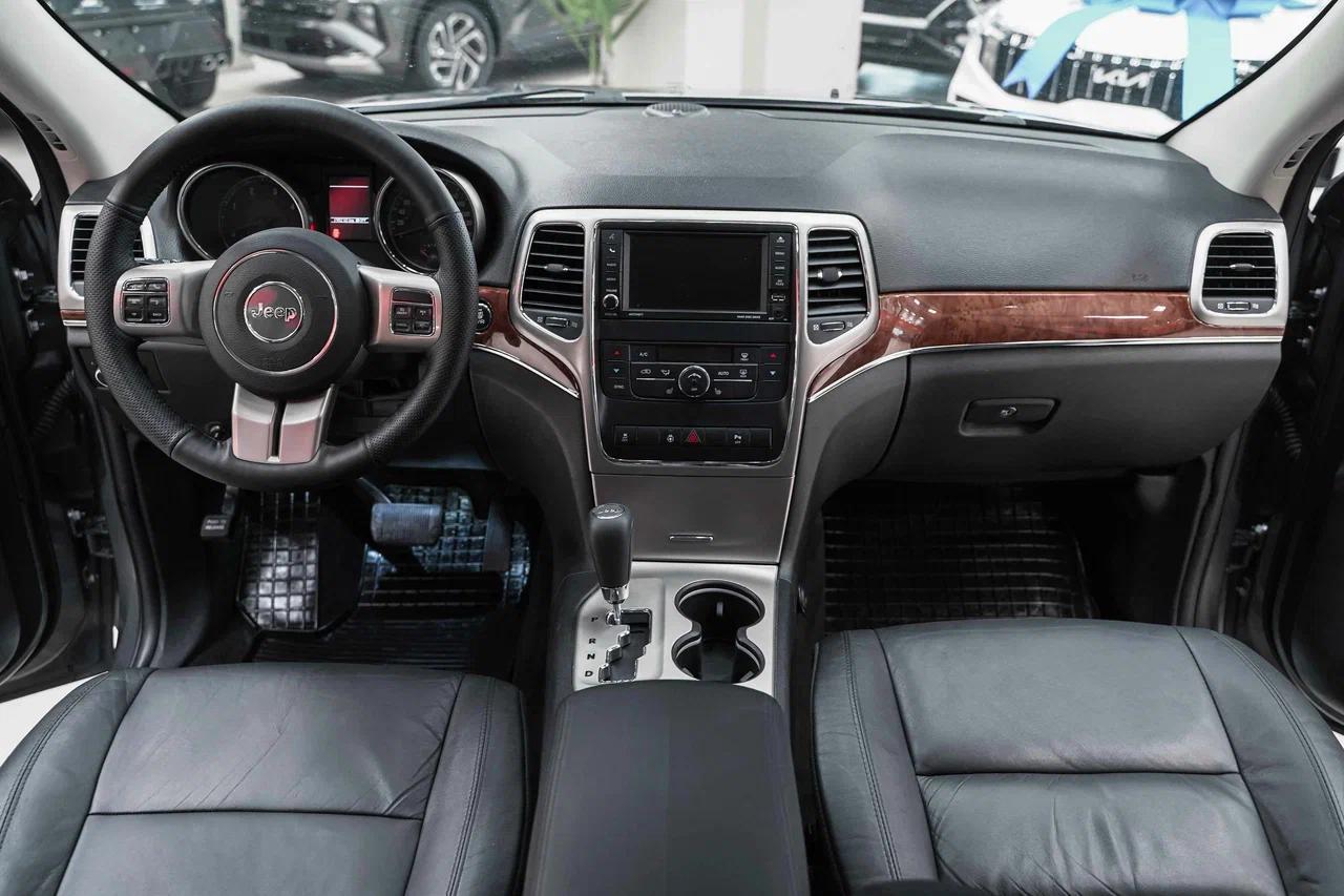 Jeep Grand Cherokee 2012, серый, ДЦ Орехово