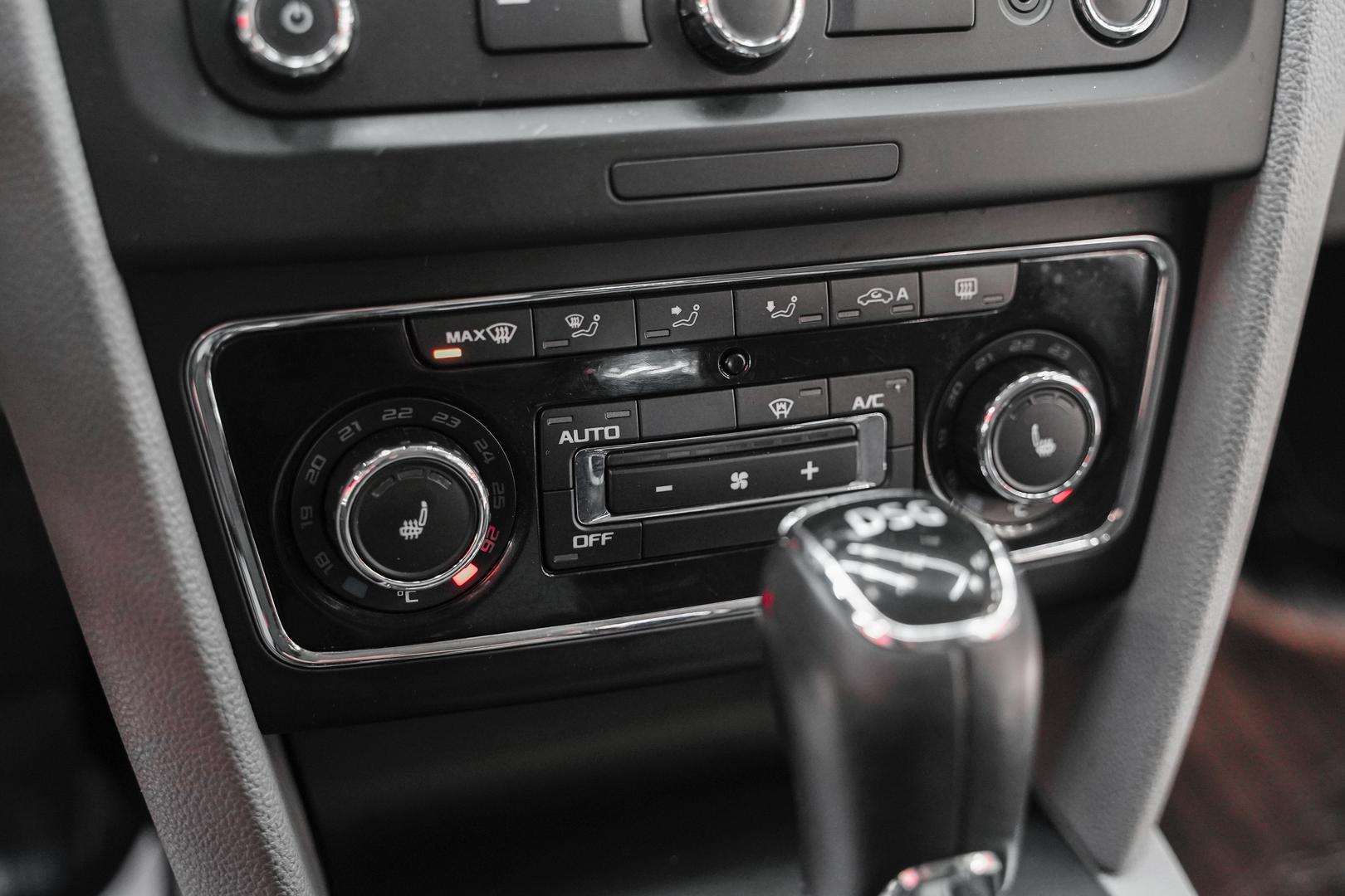 Skoda Superb 2014, белый, ДЦ Орехово