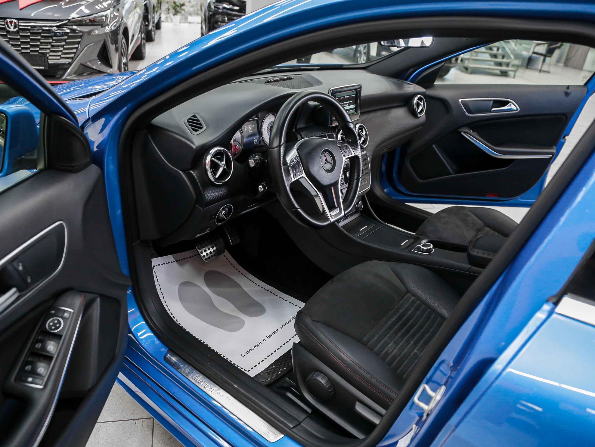 Mercedes-Benz A-Класс 2013, голубой, ДЦ Орехово