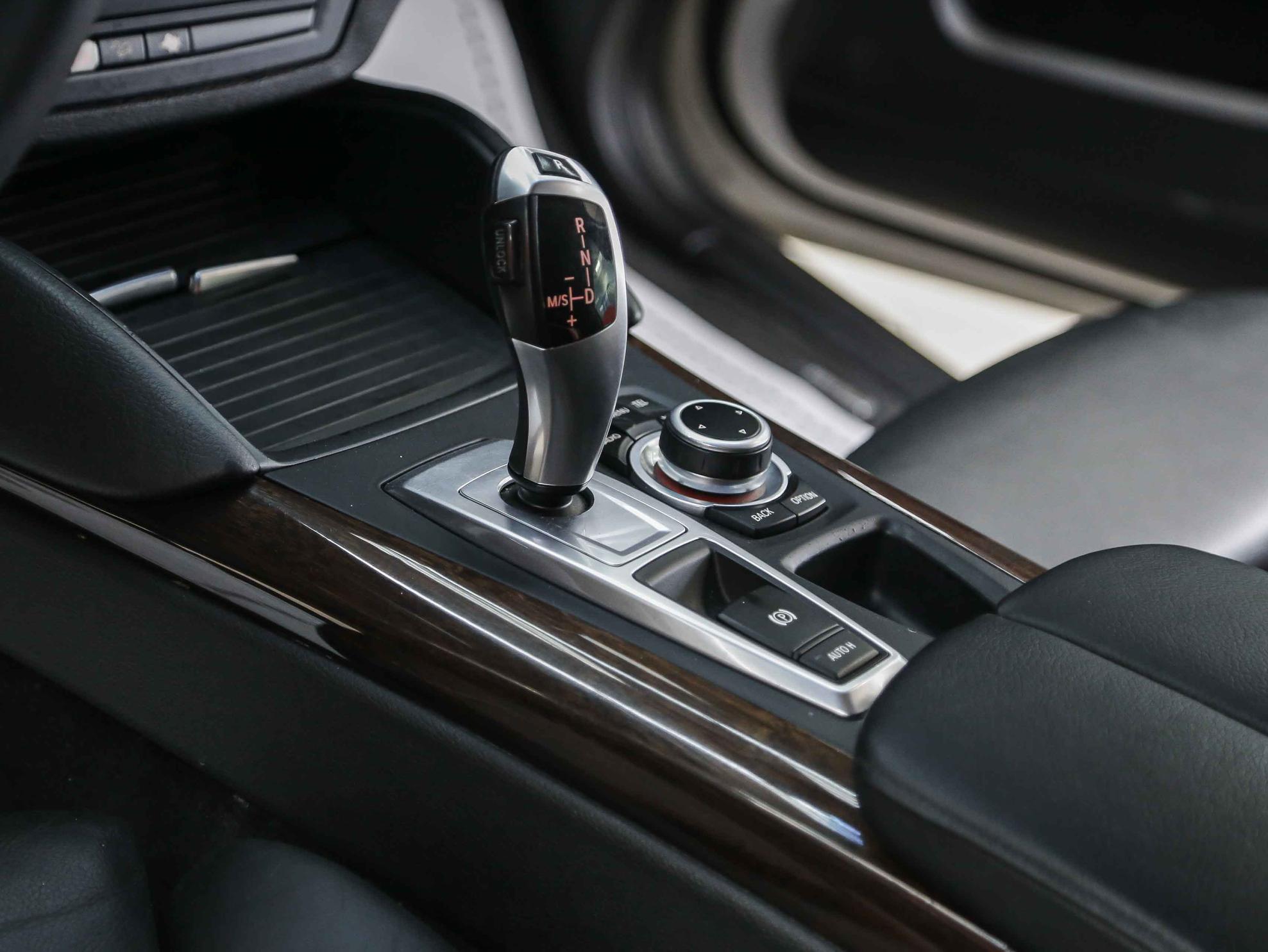 BMW X6 2013, белый, ДЦ Орехово