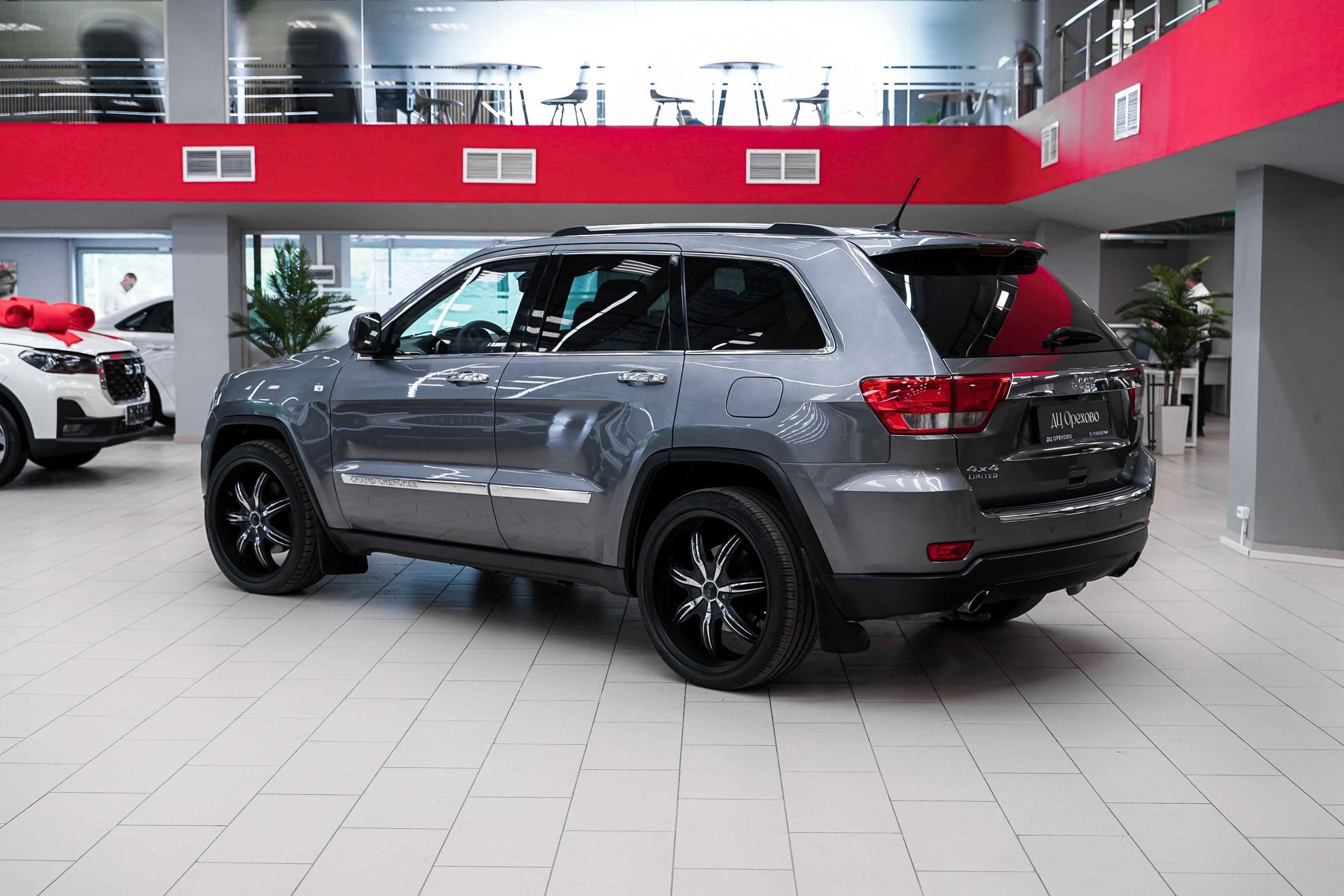 Jeep Grand Cherokee 2012, серый, ДЦ Орехово