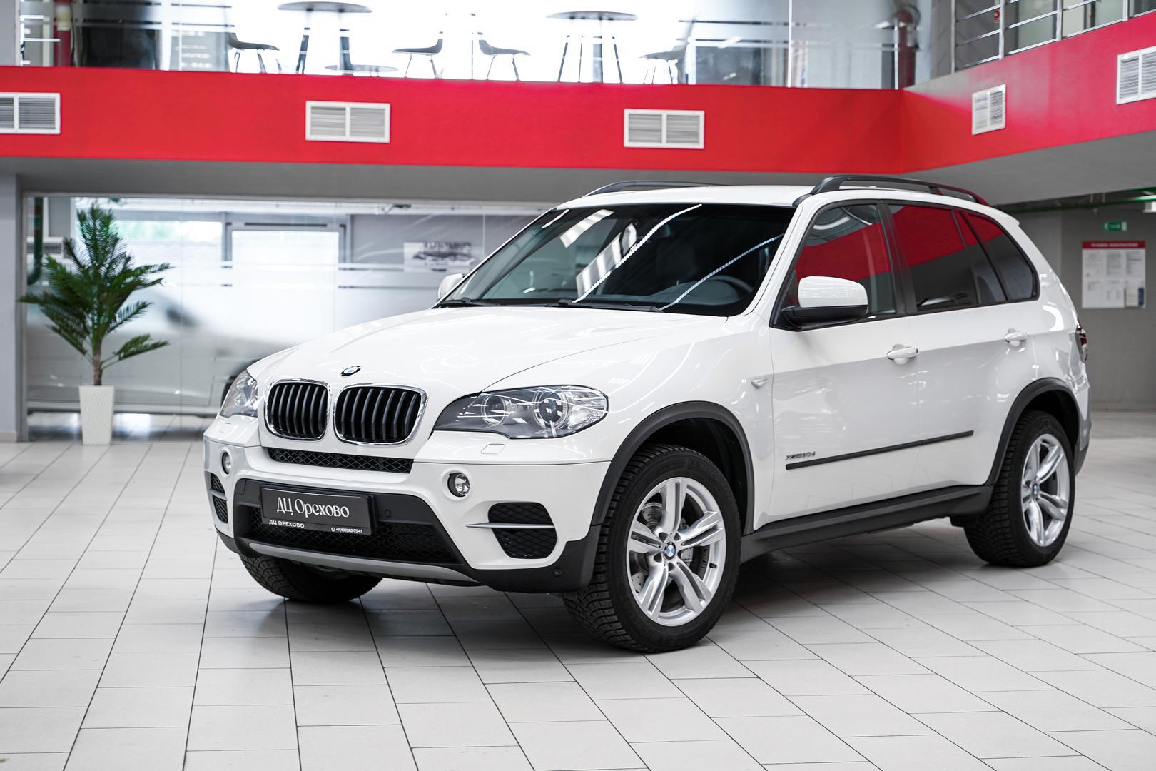 BMW X5 2013, белый, ДЦ Орехово
