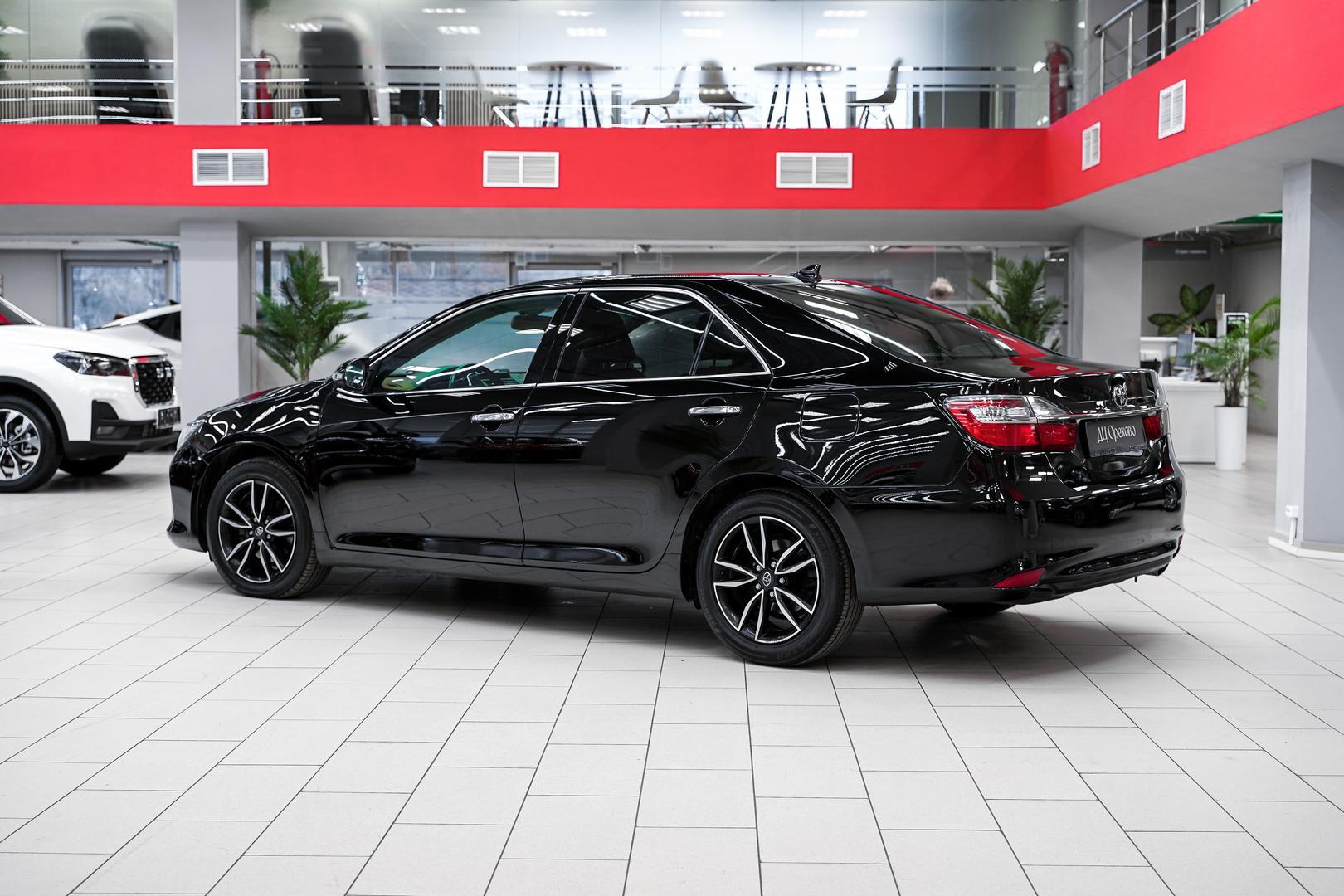 Toyota Camry 2017, черный, ДЦ Орехово