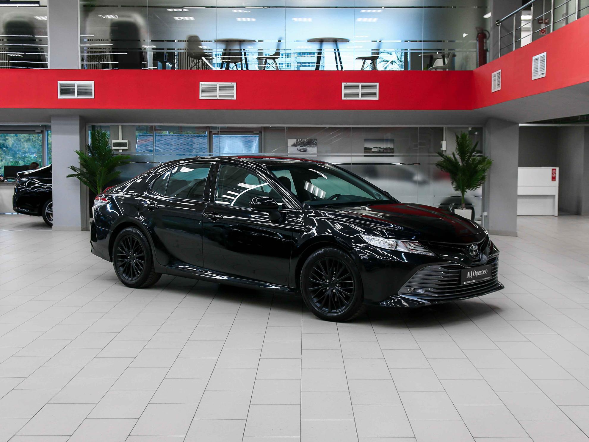 Toyota Camry 2018, черный, ДЦ Орехово