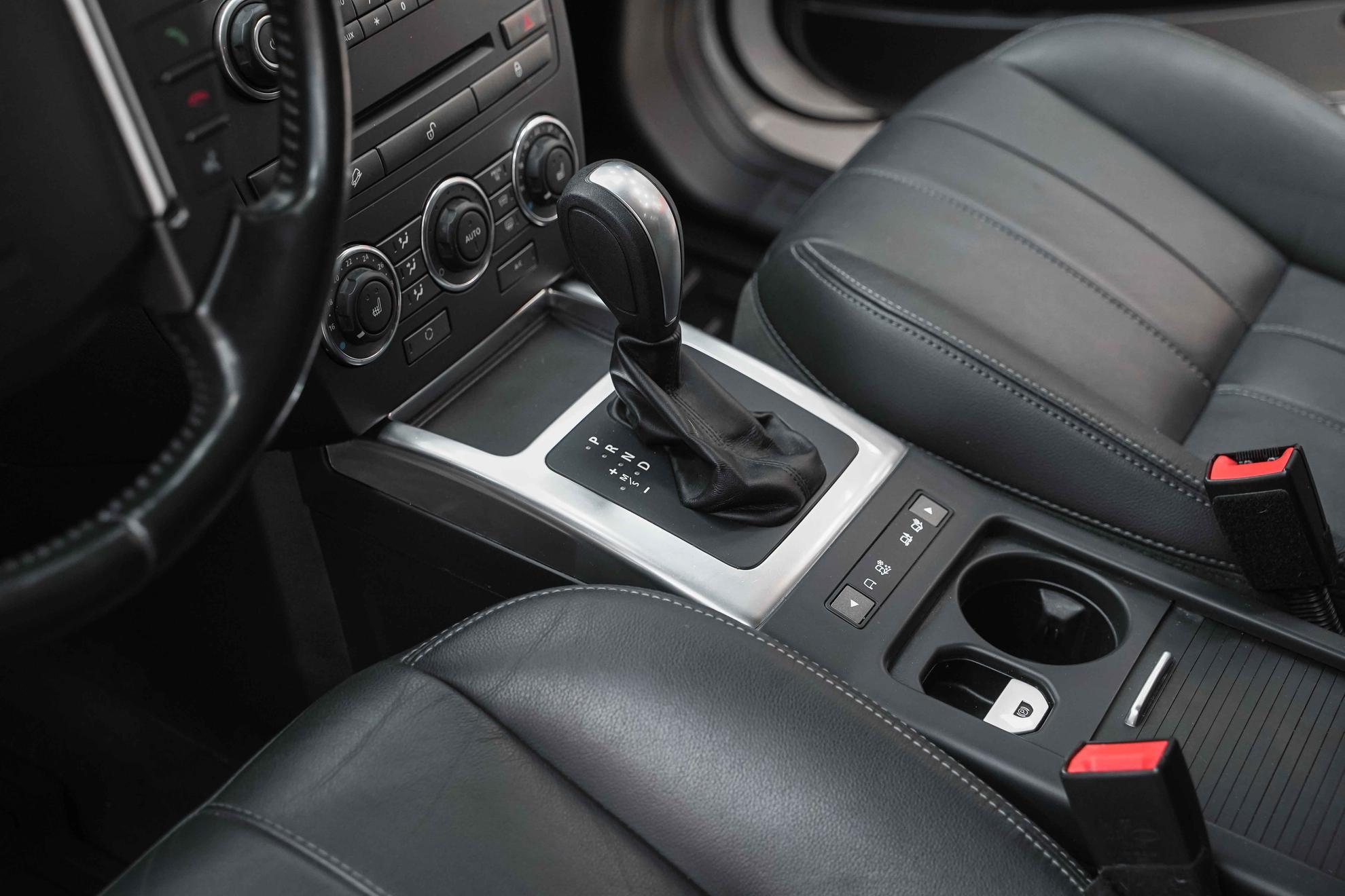 Land Rover Freelander 2014, белый, ДЦ Орехово