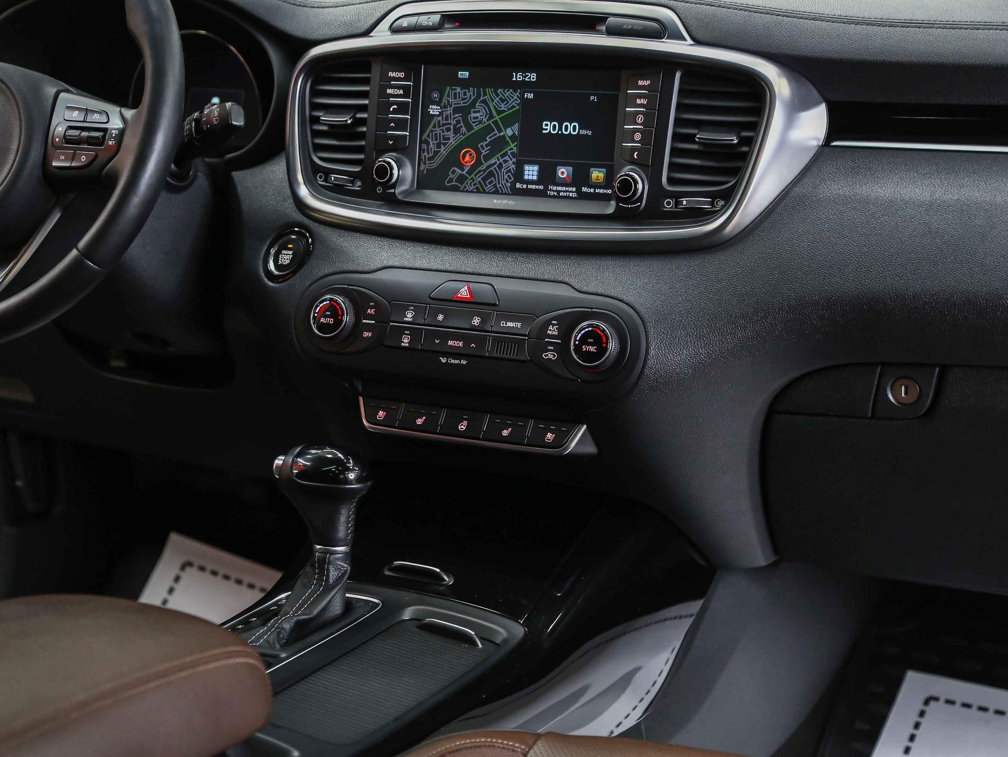 Kia Sorento 2017, белый, ДЦ Орехово