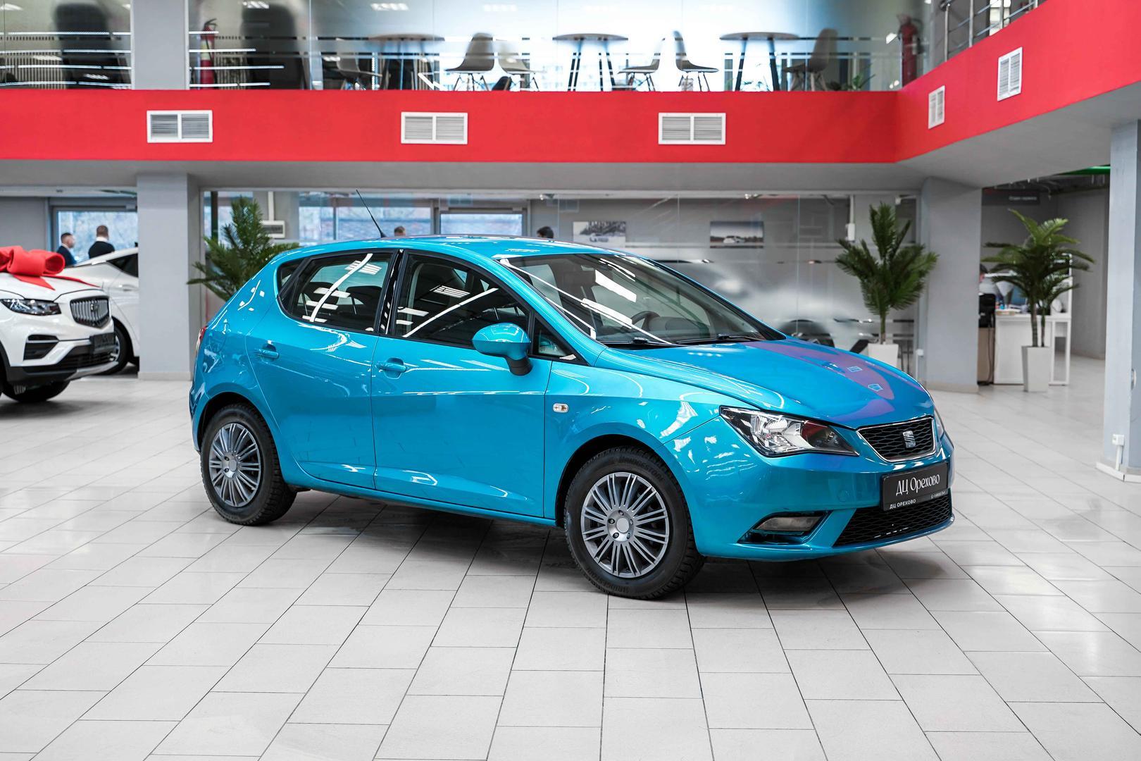 Seat Ibiza 2013, голубой, ДЦ Орехово