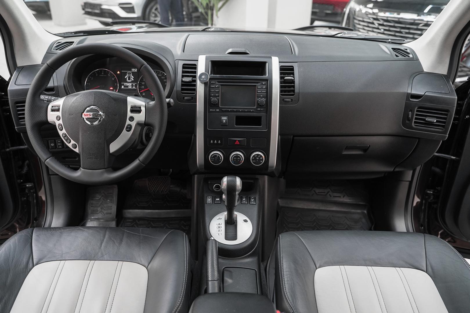Nissan X-Trail 2012, пурпурный, ДЦ Орехово