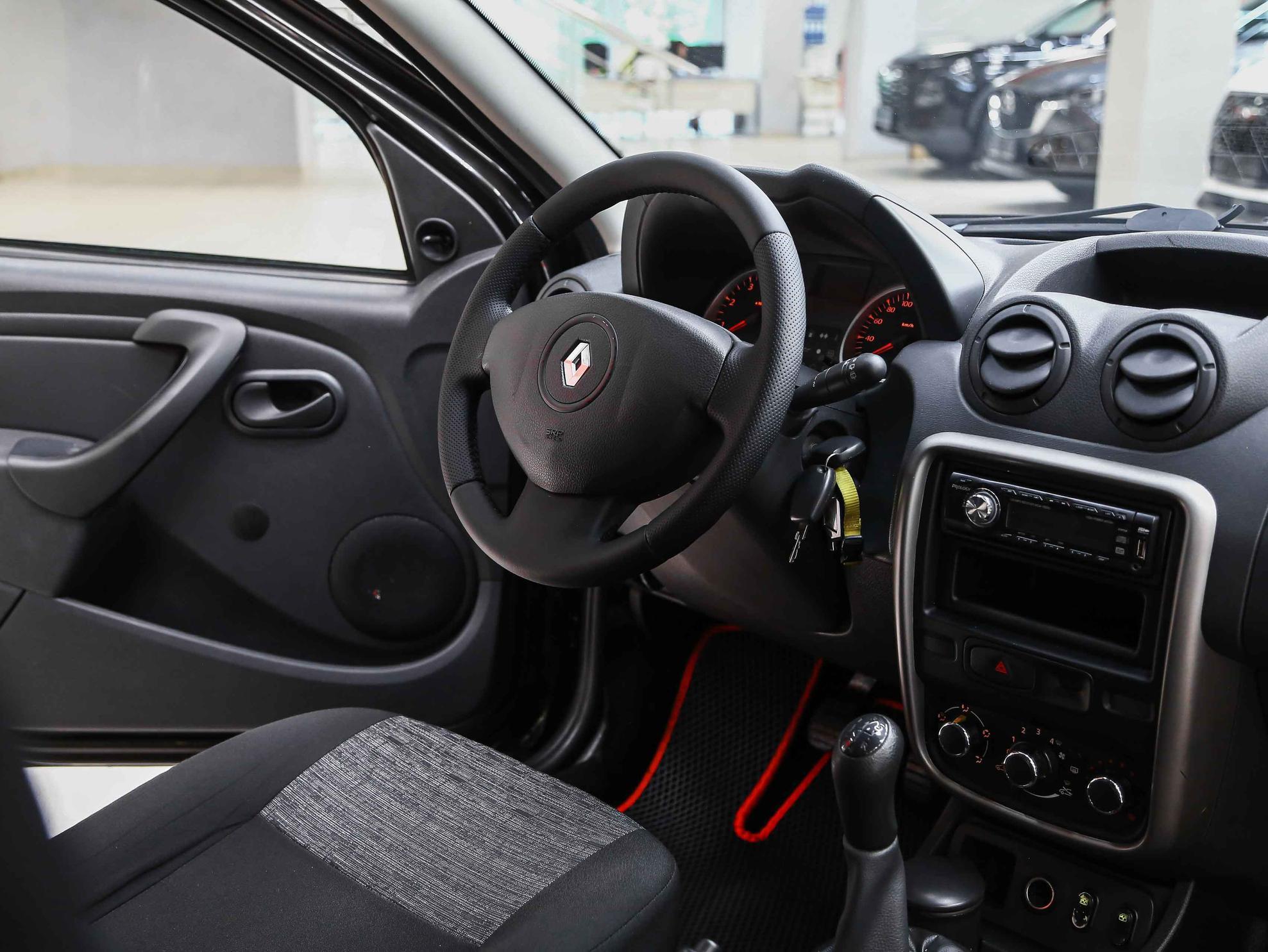 Renault Duster 2014, черный, ДЦ Орехово