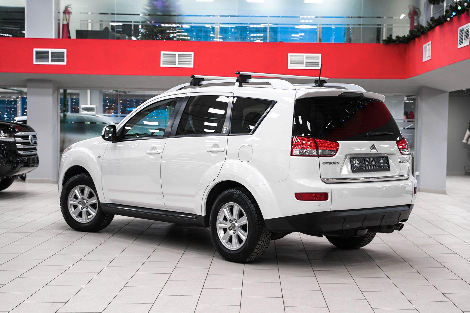 Citroen C-Crosser 2012, белый, ДЦ Орехово