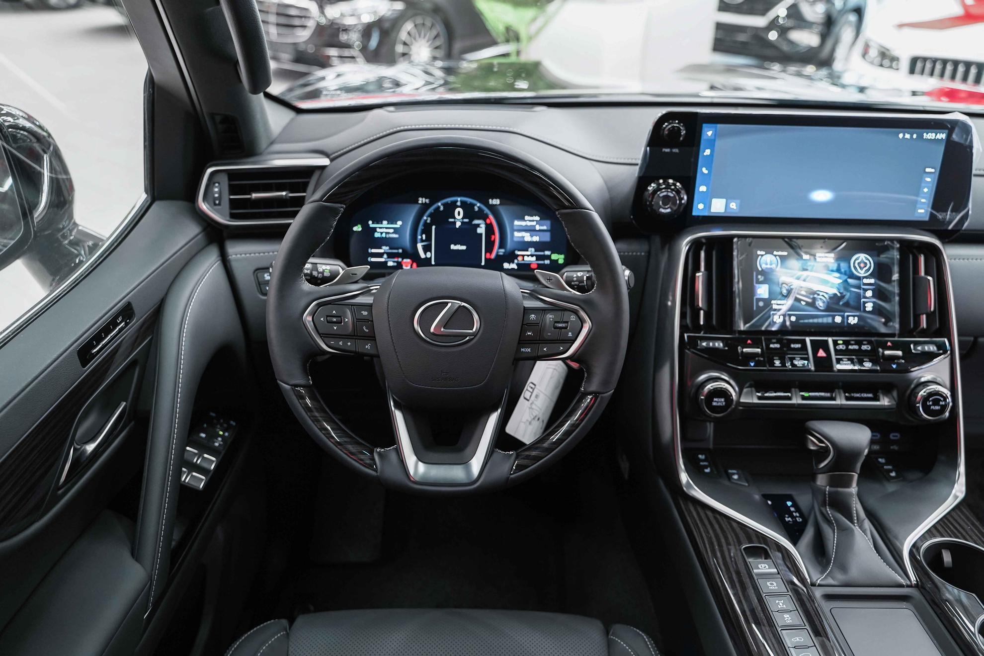 Lexus LX 2026, черный, ДЦ Орехово
