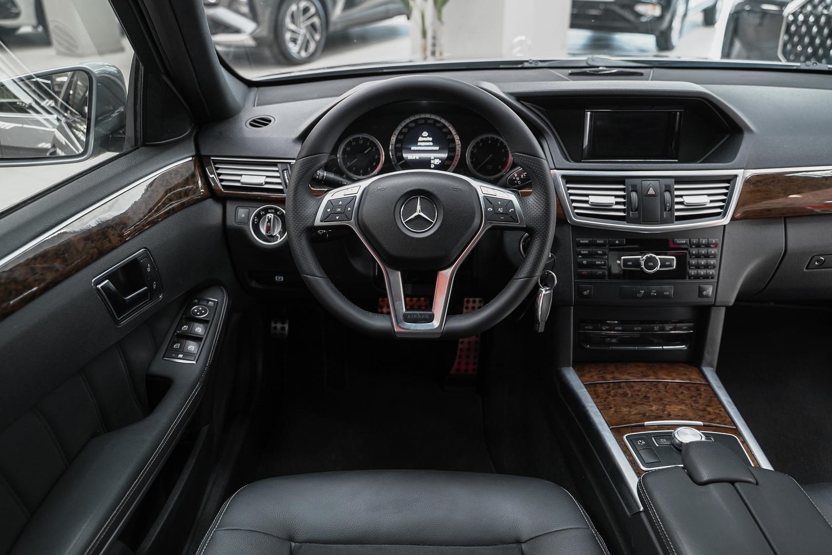 Mercedes-Benz E-Класс 2012, серый, ДЦ Орехово