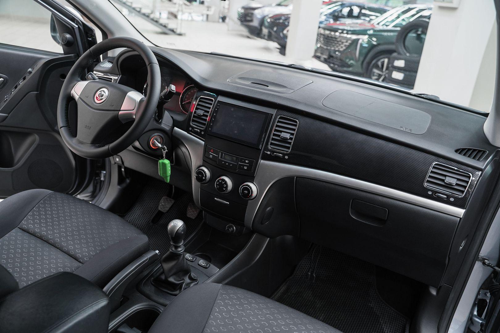 SsangYong Actyon 2012, серый, ДЦ Орехово