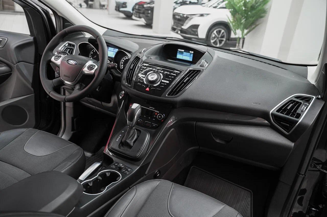 Ford Kuga 2013, черный, ДЦ Орехово