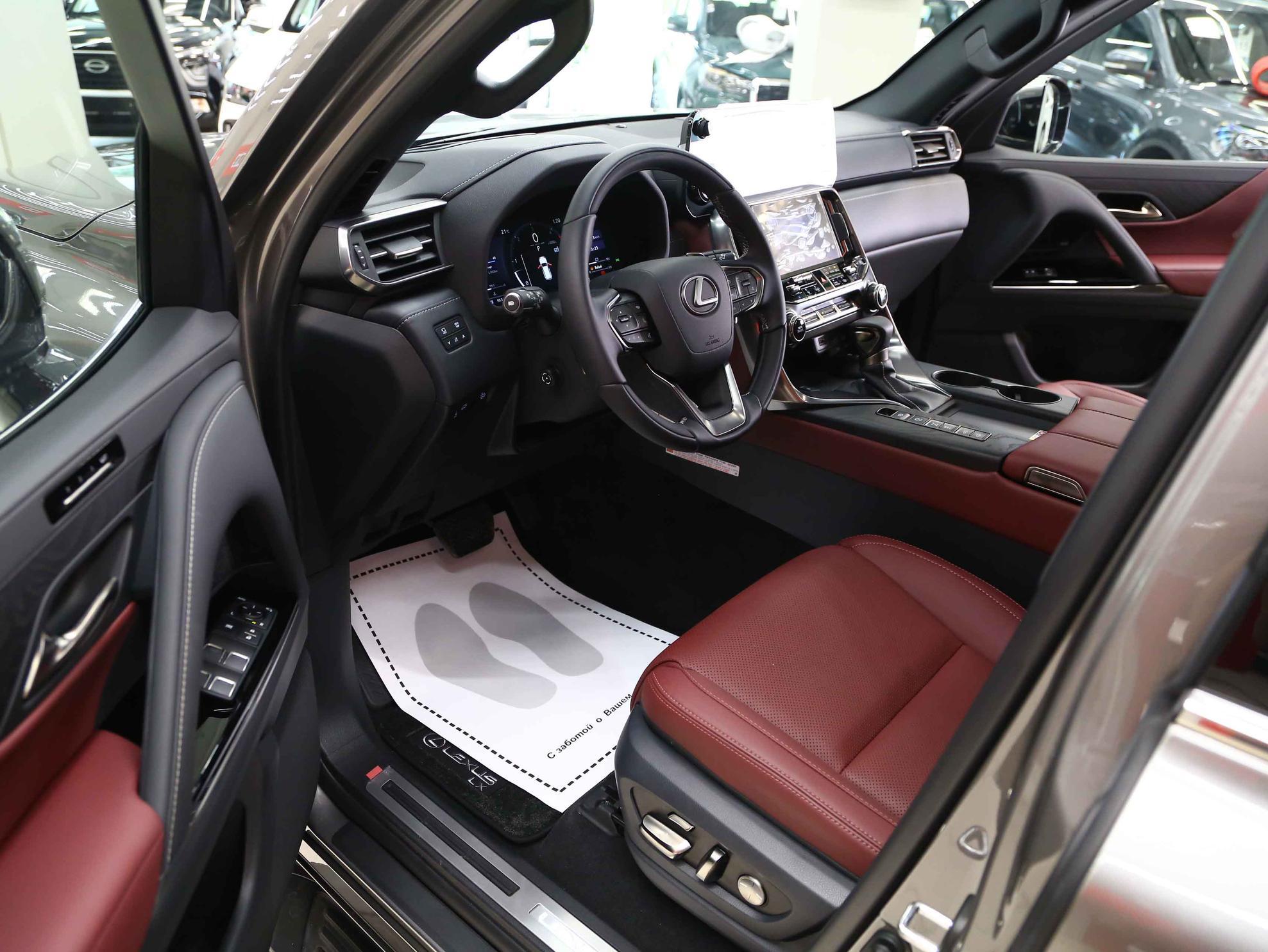 Lexus LX 2026, серый, ДЦ Орехово