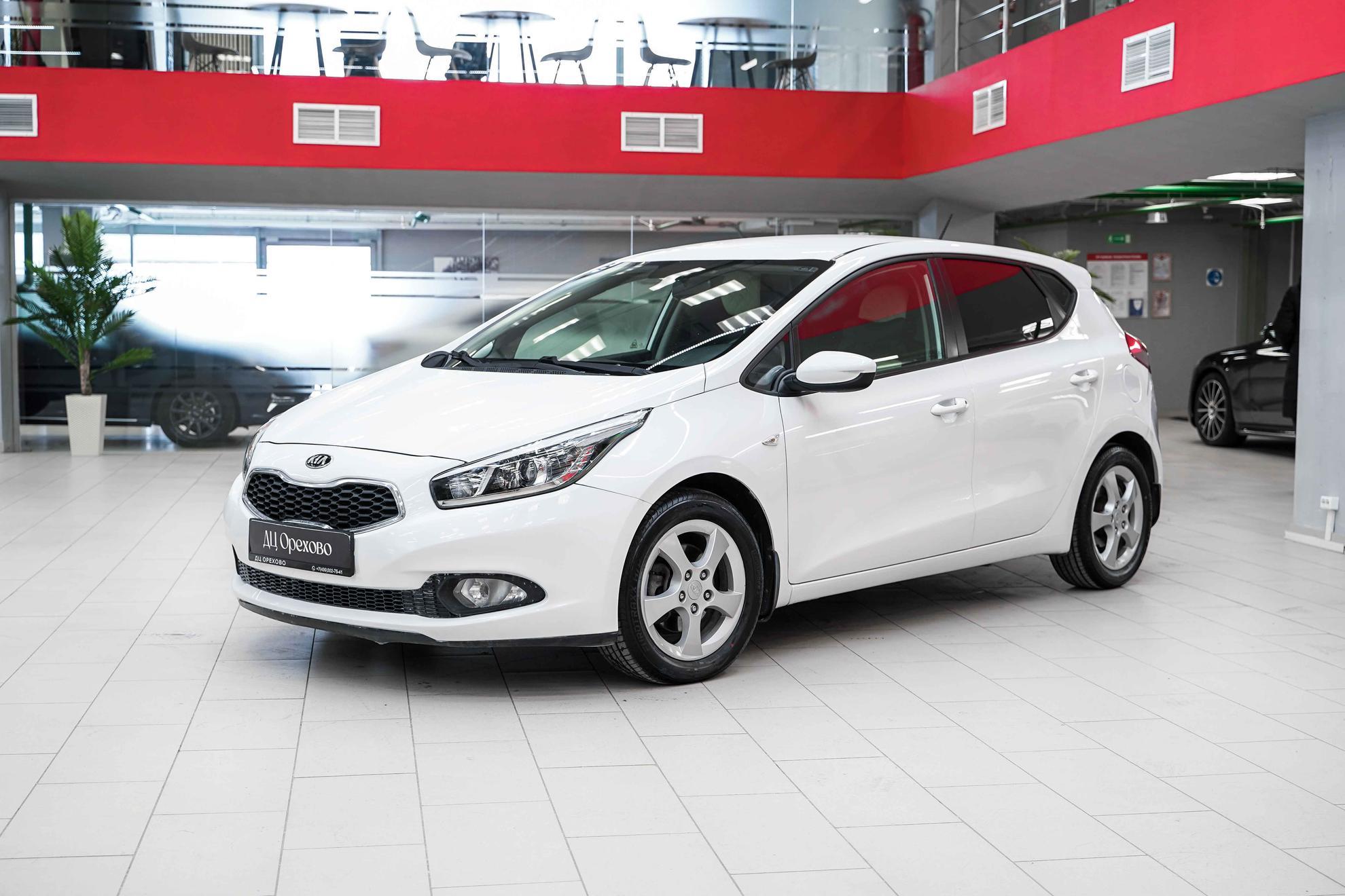 Kia Ceed 2015, белый, ДЦ Орехово