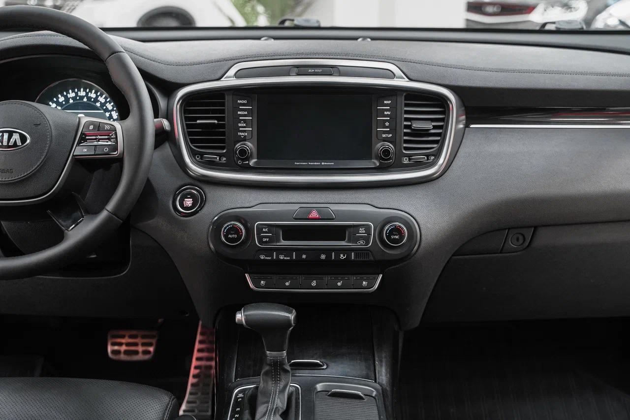 Kia Sorento 2018, серый, ДЦ Орехово