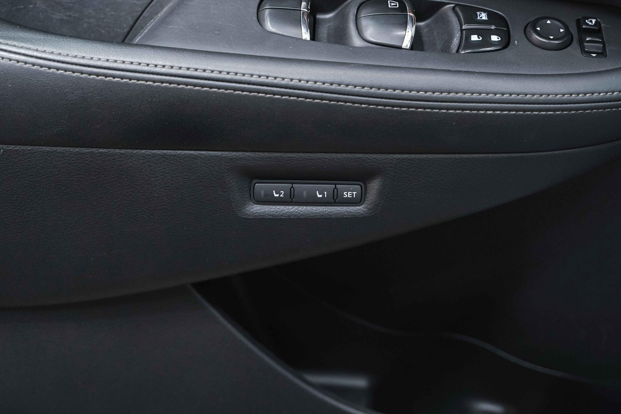 Nissan Murano 2017, черный, ДЦ Орехово