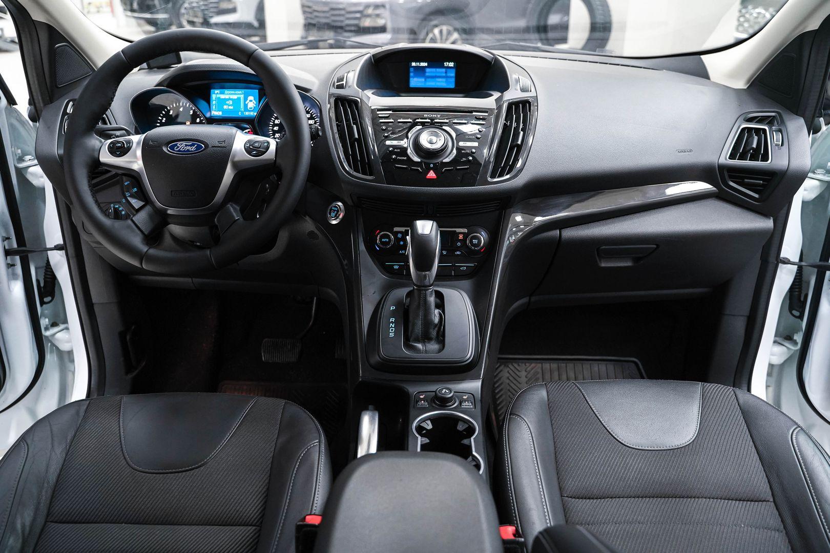Ford Kuga 2016, белый, ДЦ Орехово