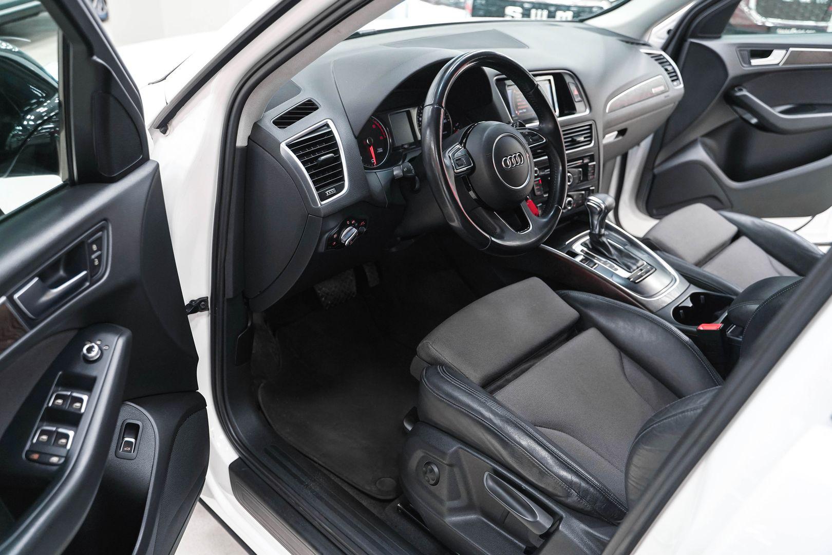 Audi Q5 2015, белый, ДЦ Орехово