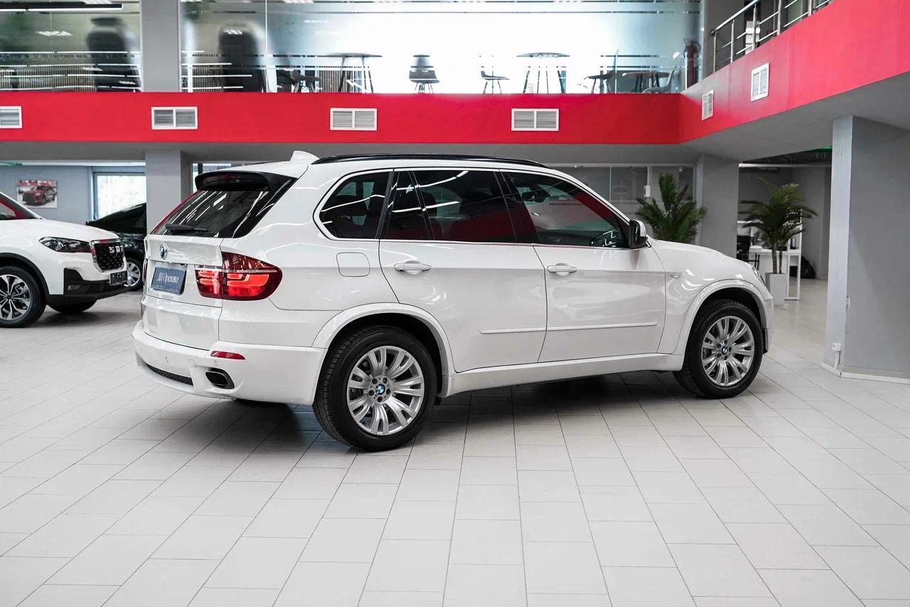 BMW X5 2011, белый, ДЦ Орехово