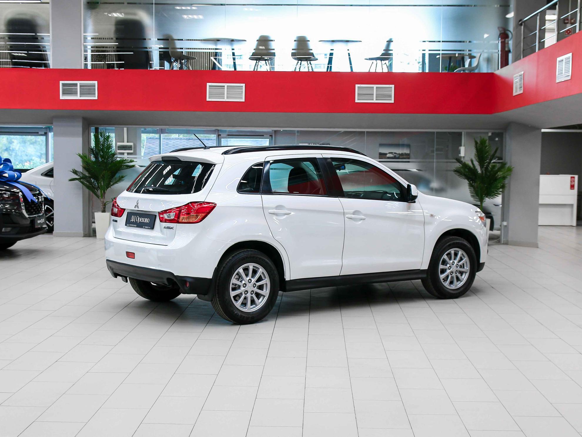 Mitsubishi ASX 2014, белый, ДЦ Орехово