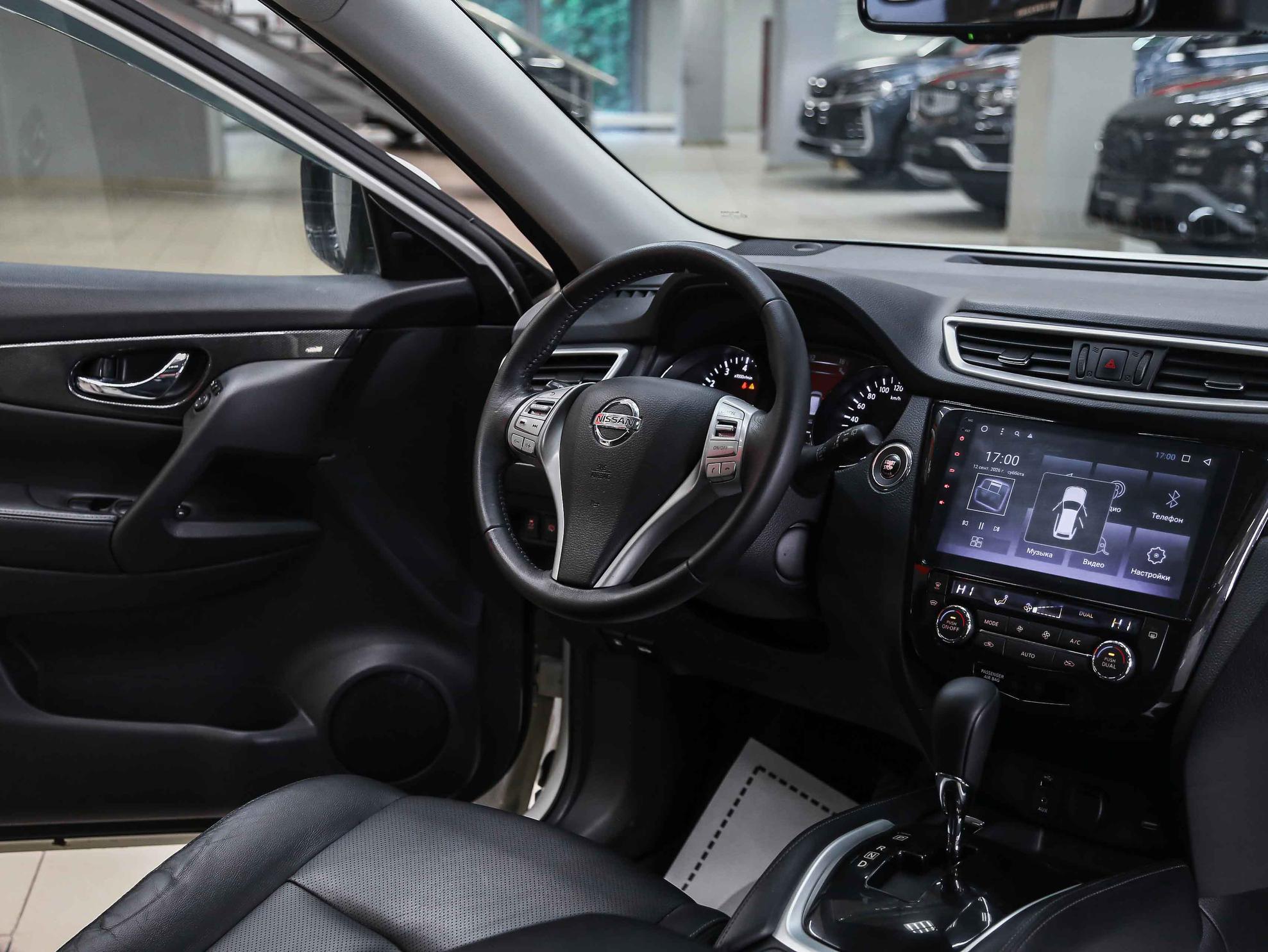 Nissan X-Trail 2018, белый, ДЦ Орехово