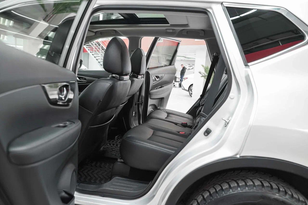 Nissan X-Trail 2016, серебряный, ДЦ Орехово