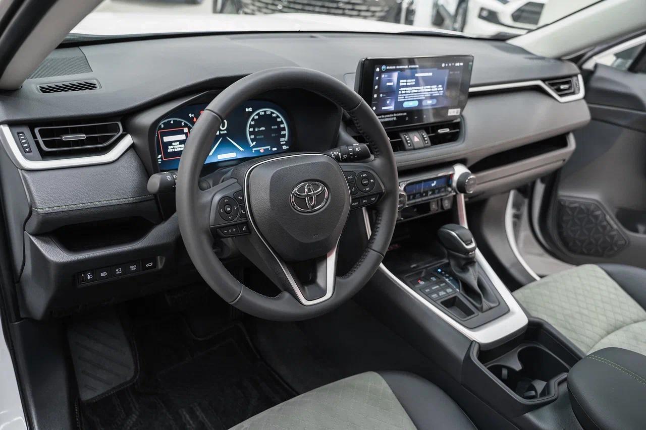 Toyota RAV4 2025, белый, ДЦ Орехово