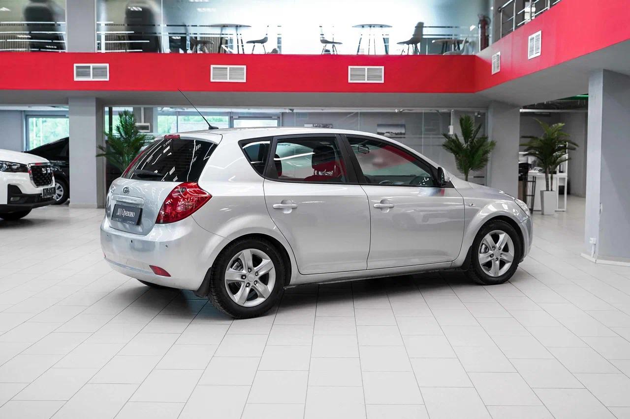 Kia Ceed 2008, серебряный, ДЦ Орехово