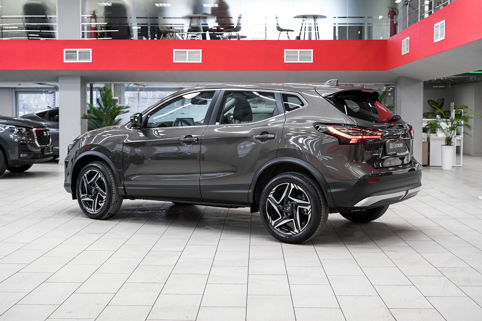 Nissan Qashqai 2025, золотой, ДЦ Орехово