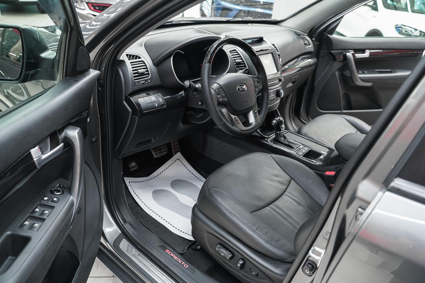 Kia Sorento 2014, серый, ДЦ Орехово