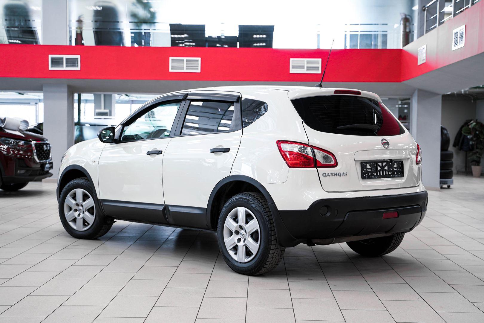 Nissan Qashqai 2013, белый, ДЦ Орехово