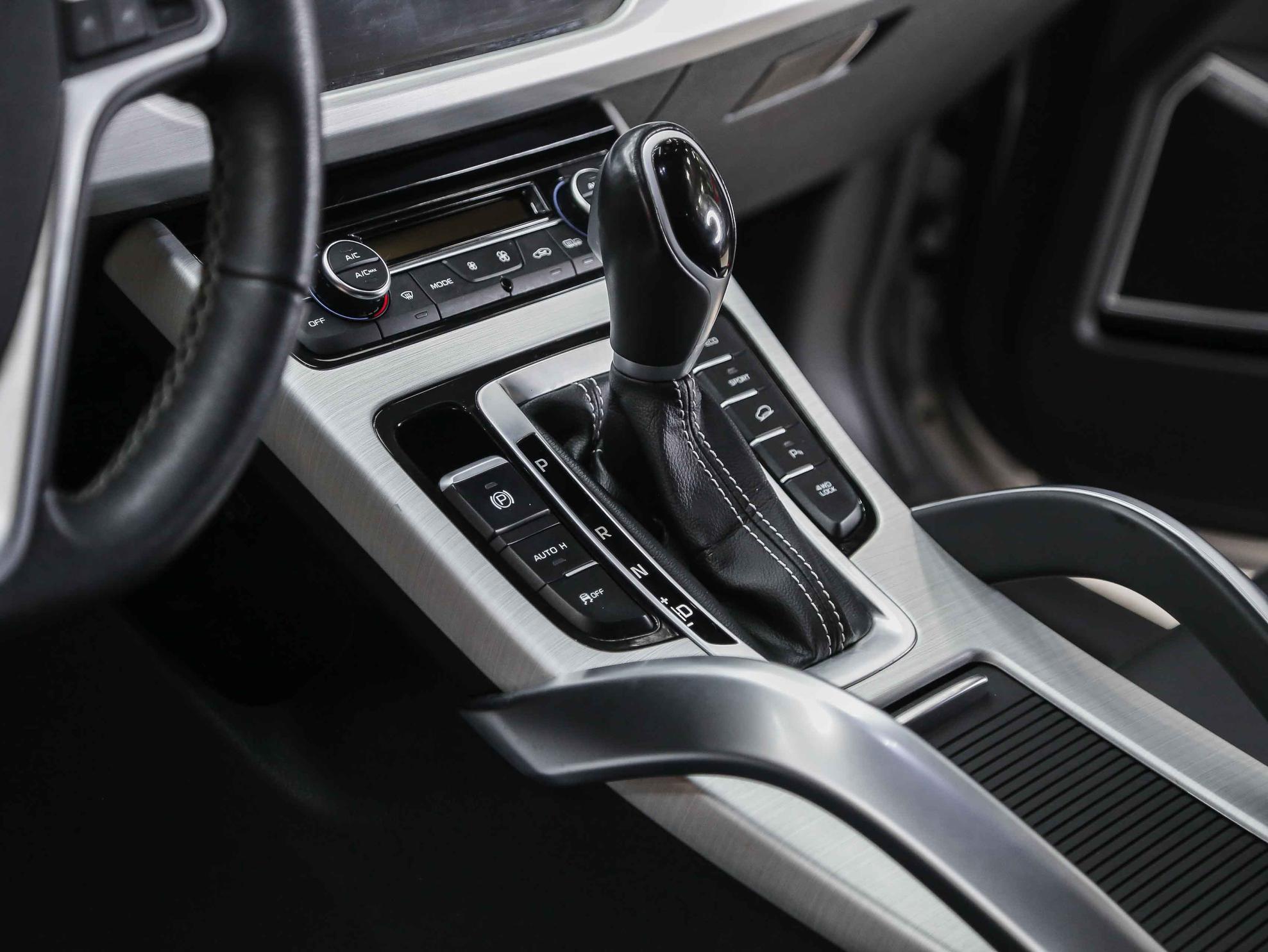 Geely Atlas 2021, серебряный, ДЦ Орехово