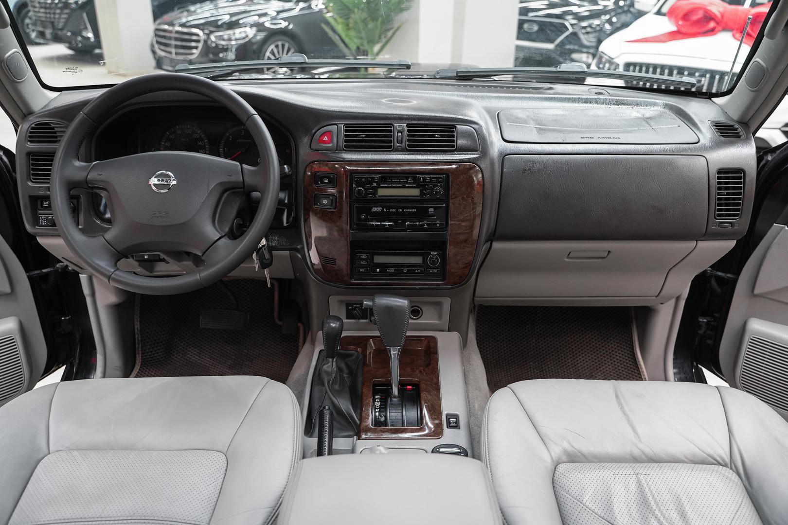 Nissan Patrol 2003, черный, ДЦ Орехово