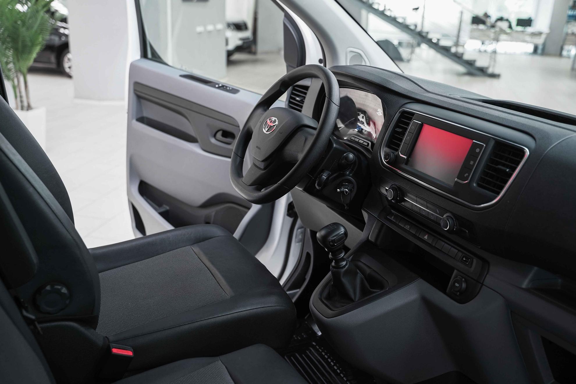 Toyota ProAce 2022, белый, ДЦ Орехово