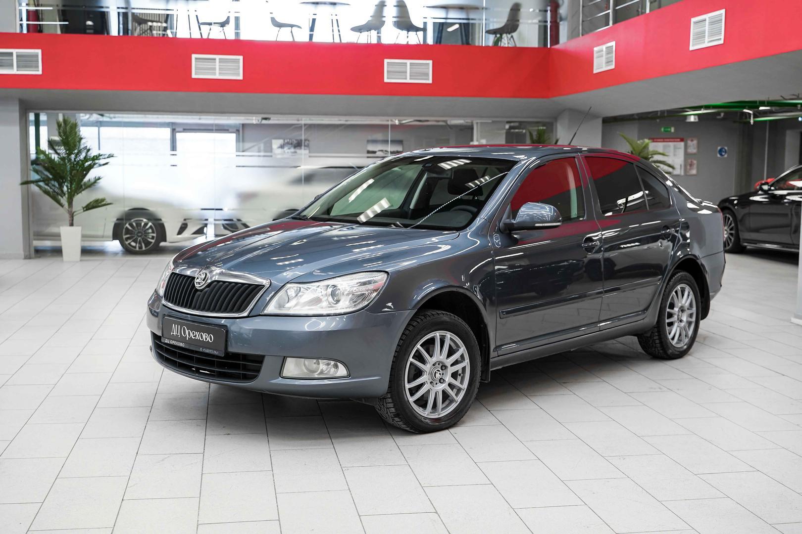 Skoda Octavia 2010, серый, ДЦ Орехово