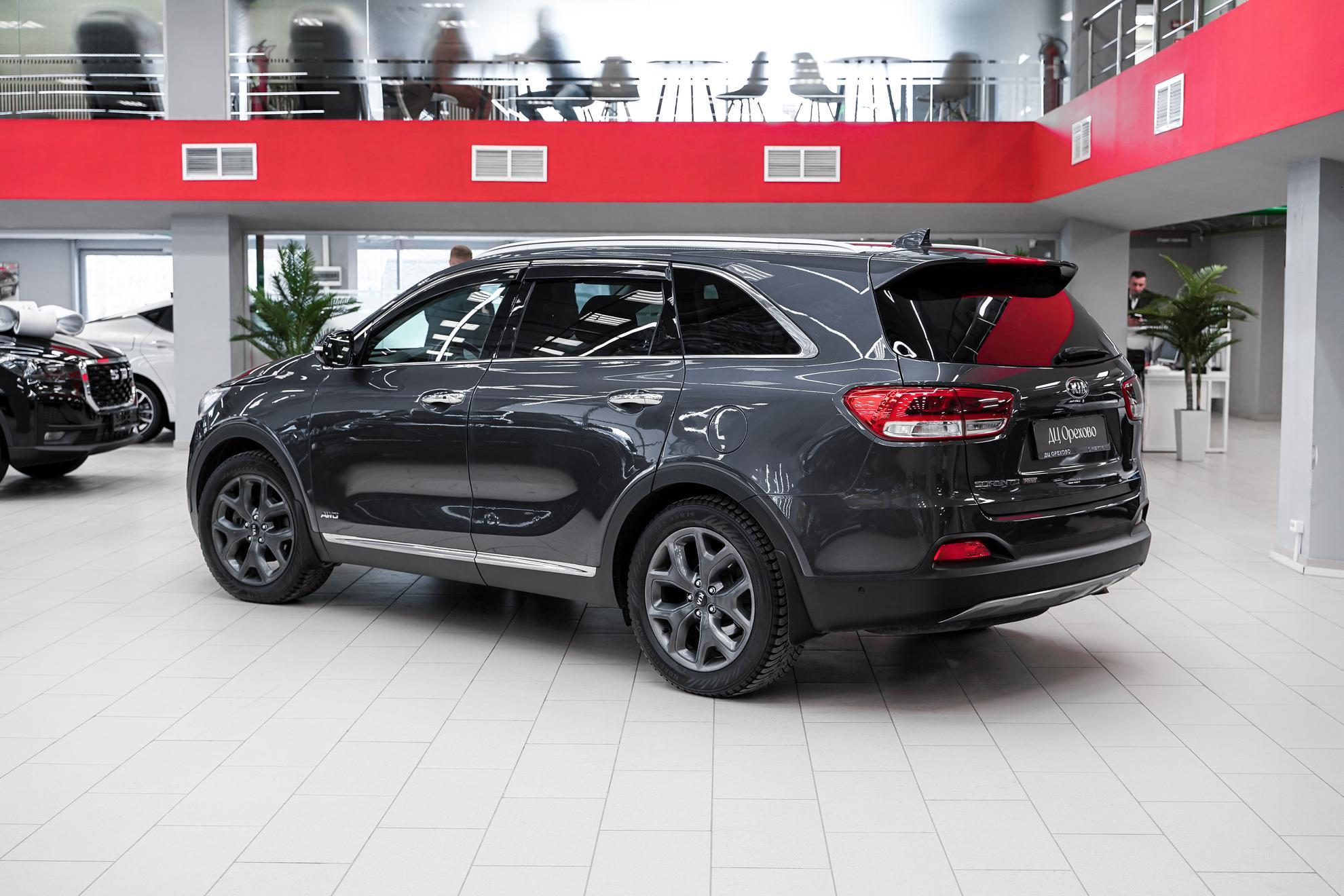 Kia Sorento 2016, серый, ДЦ Орехово