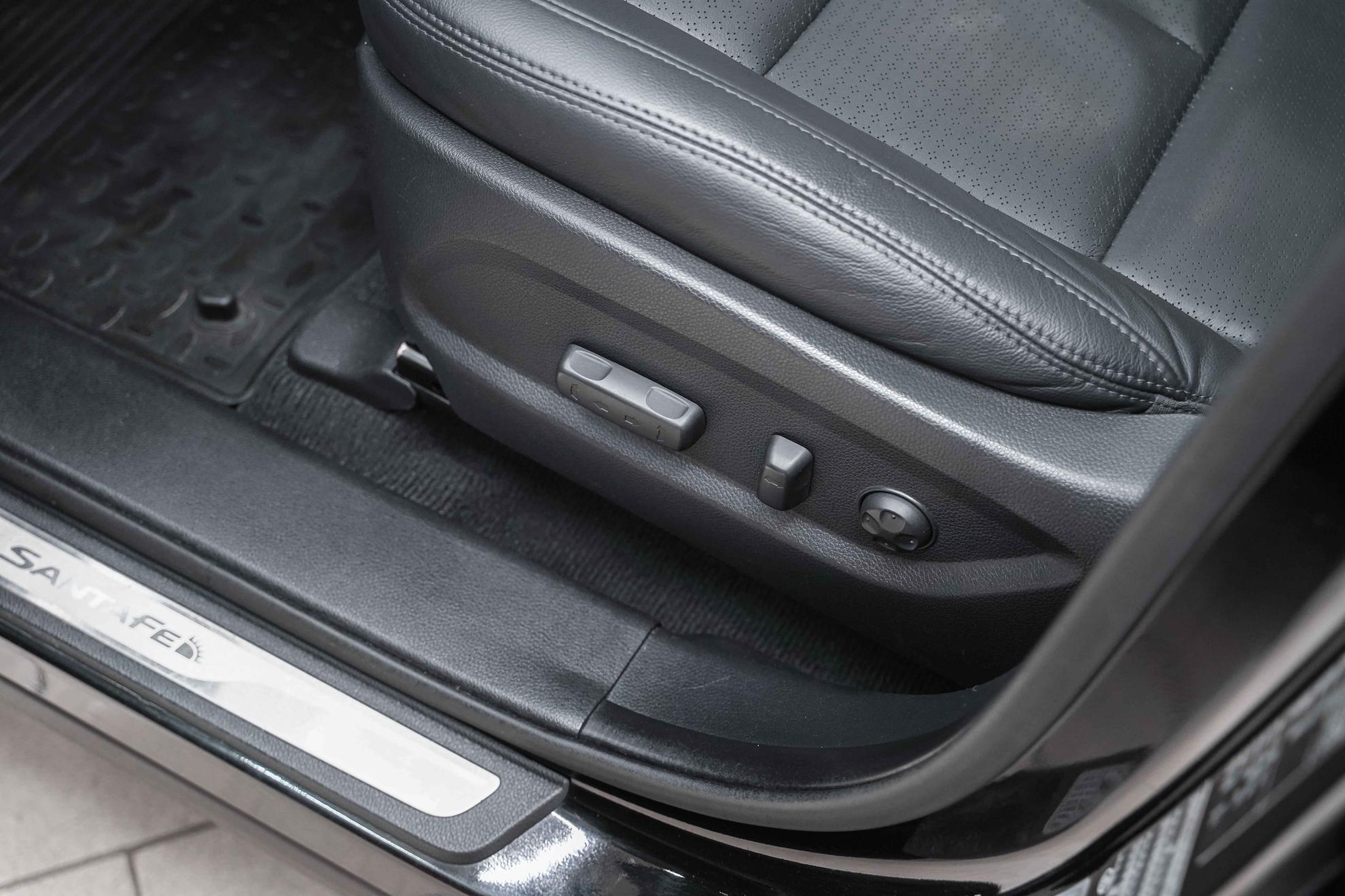 Hyundai Santa Fe 2012, черный, ДЦ Орехово