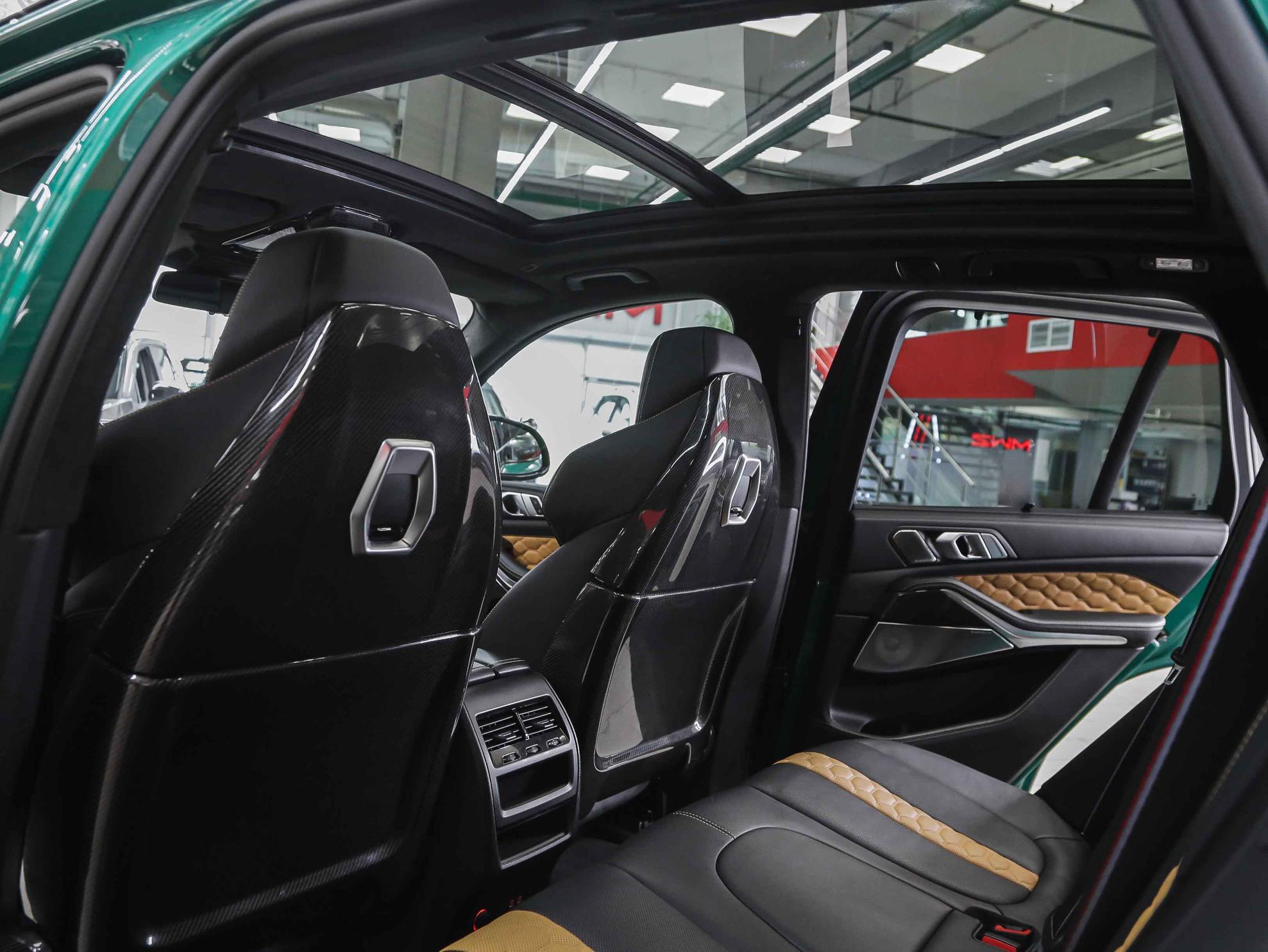 BMW X5 M 2023, зеленый, ДЦ Орехово