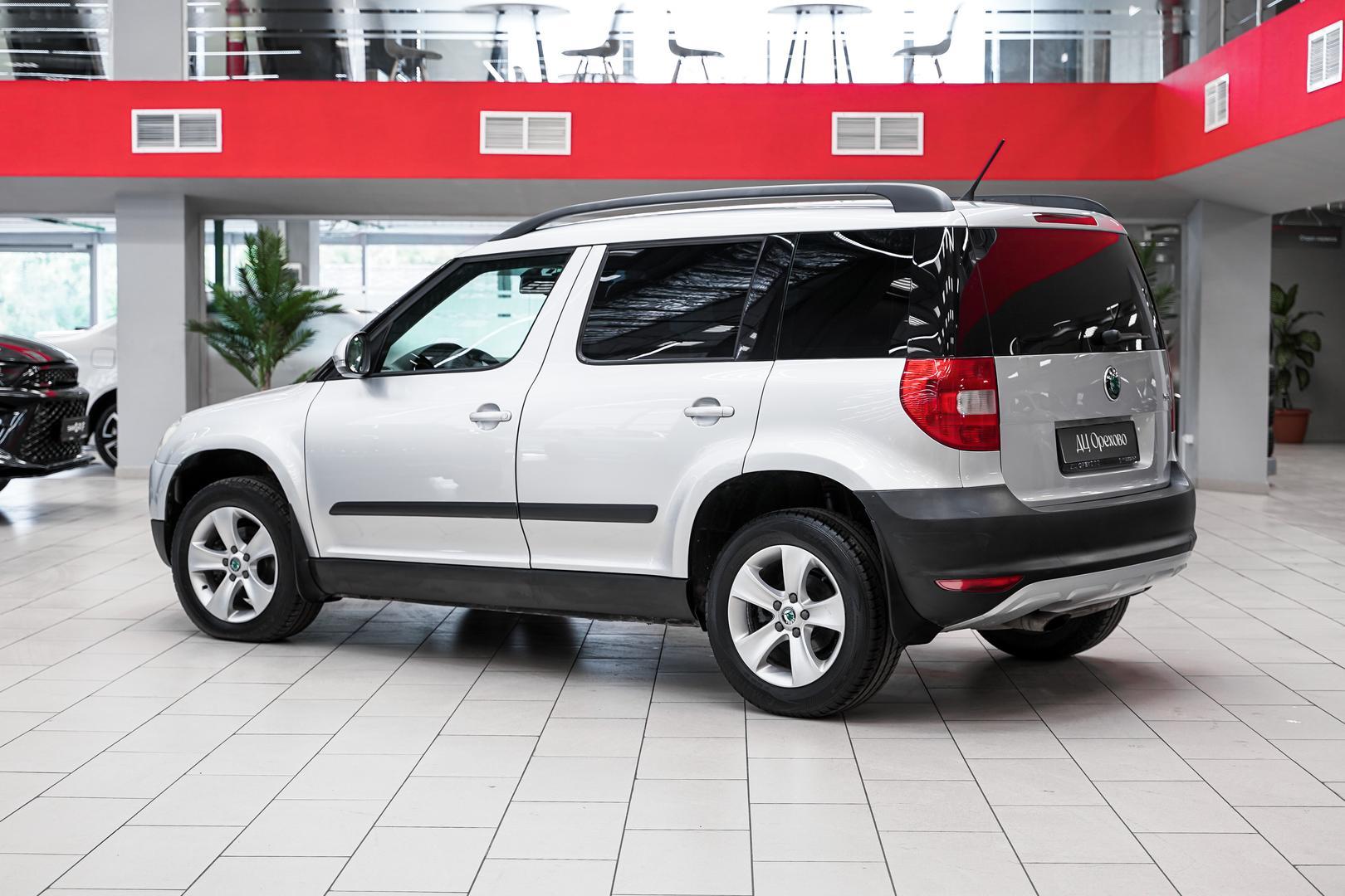 Skoda Yeti 2012, серебряный, ДЦ Орехово