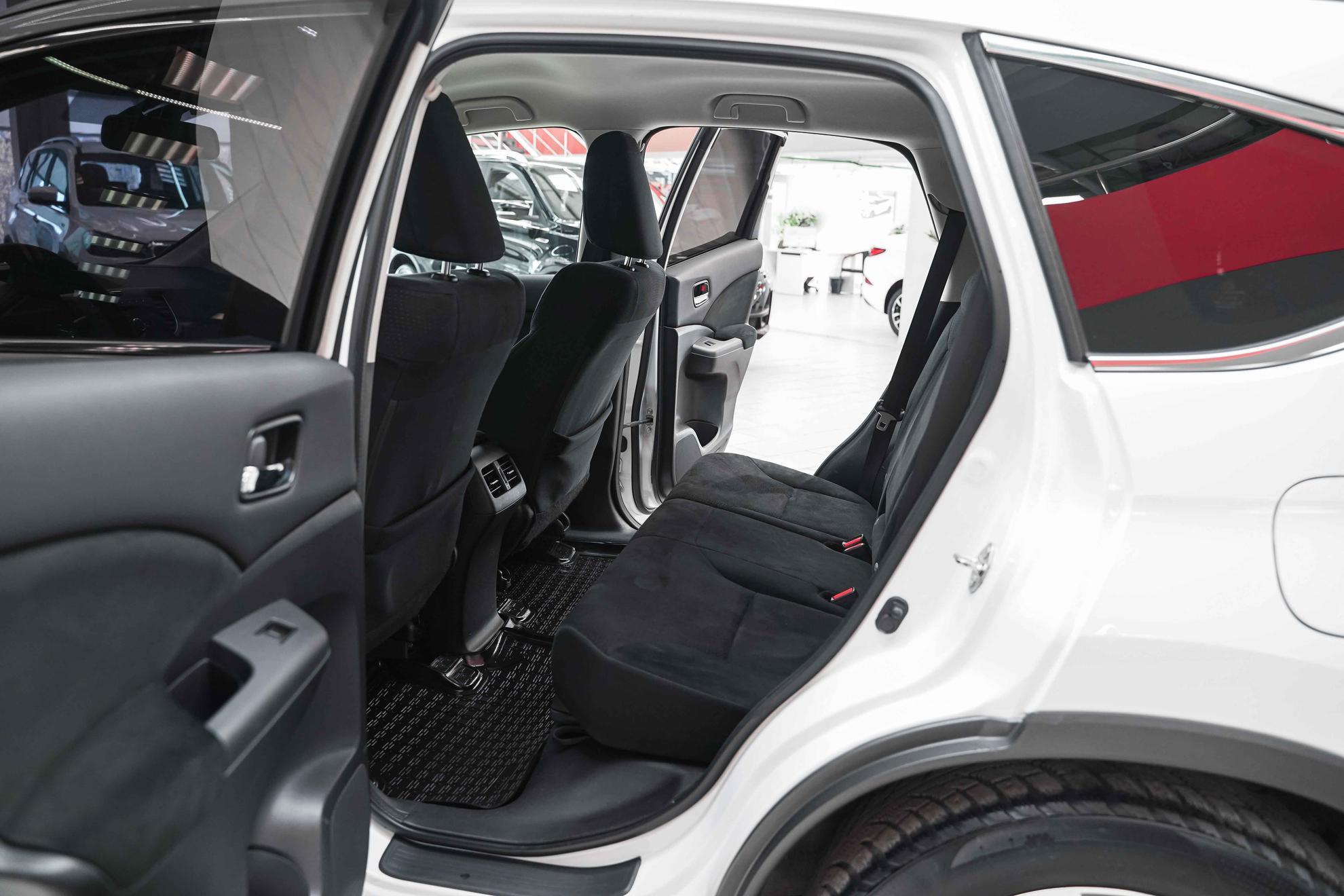Honda CR-V 2013, белый, ДЦ Орехово