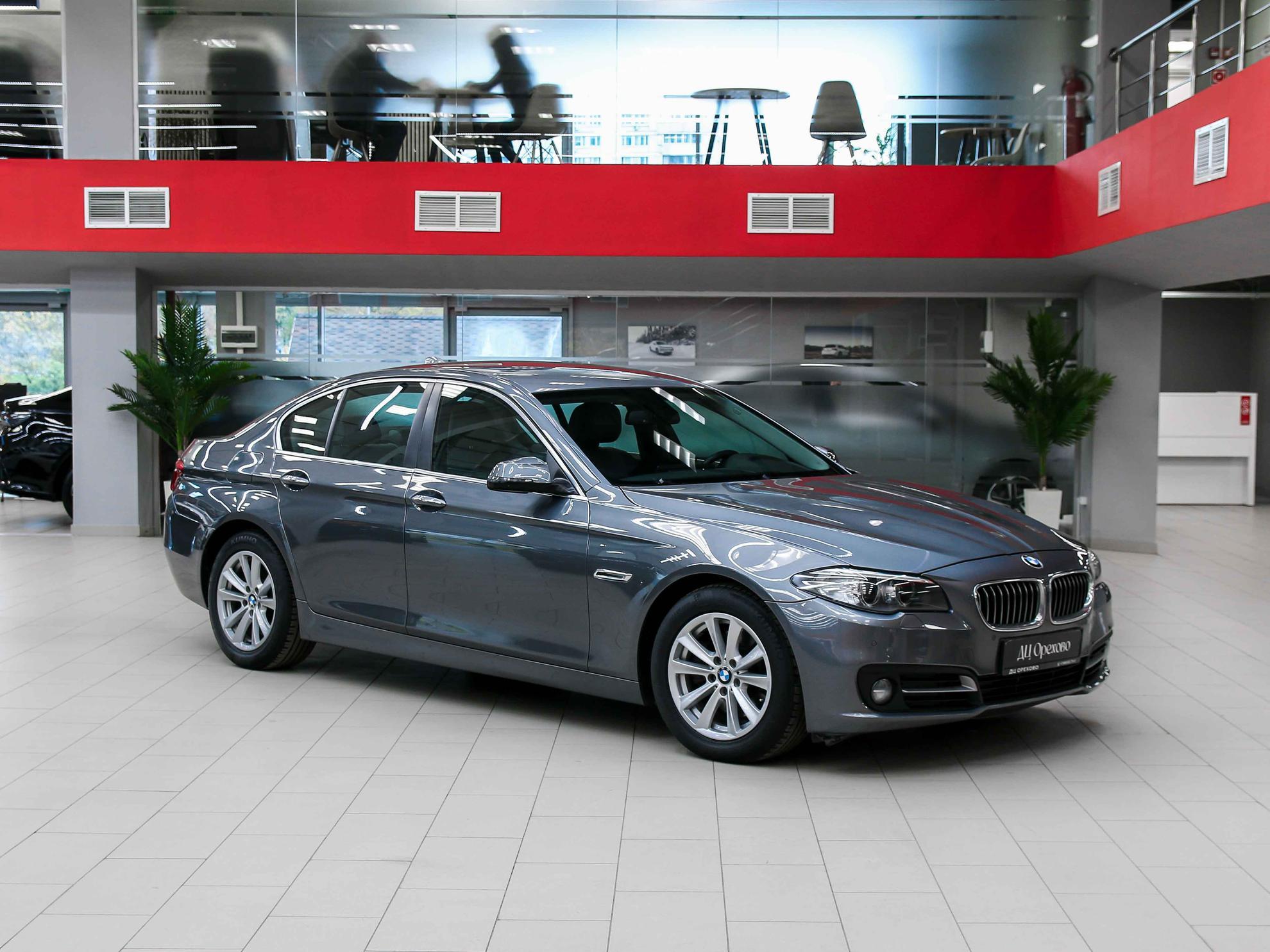 BMW 5 серии 2013, серый, ДЦ Орехово