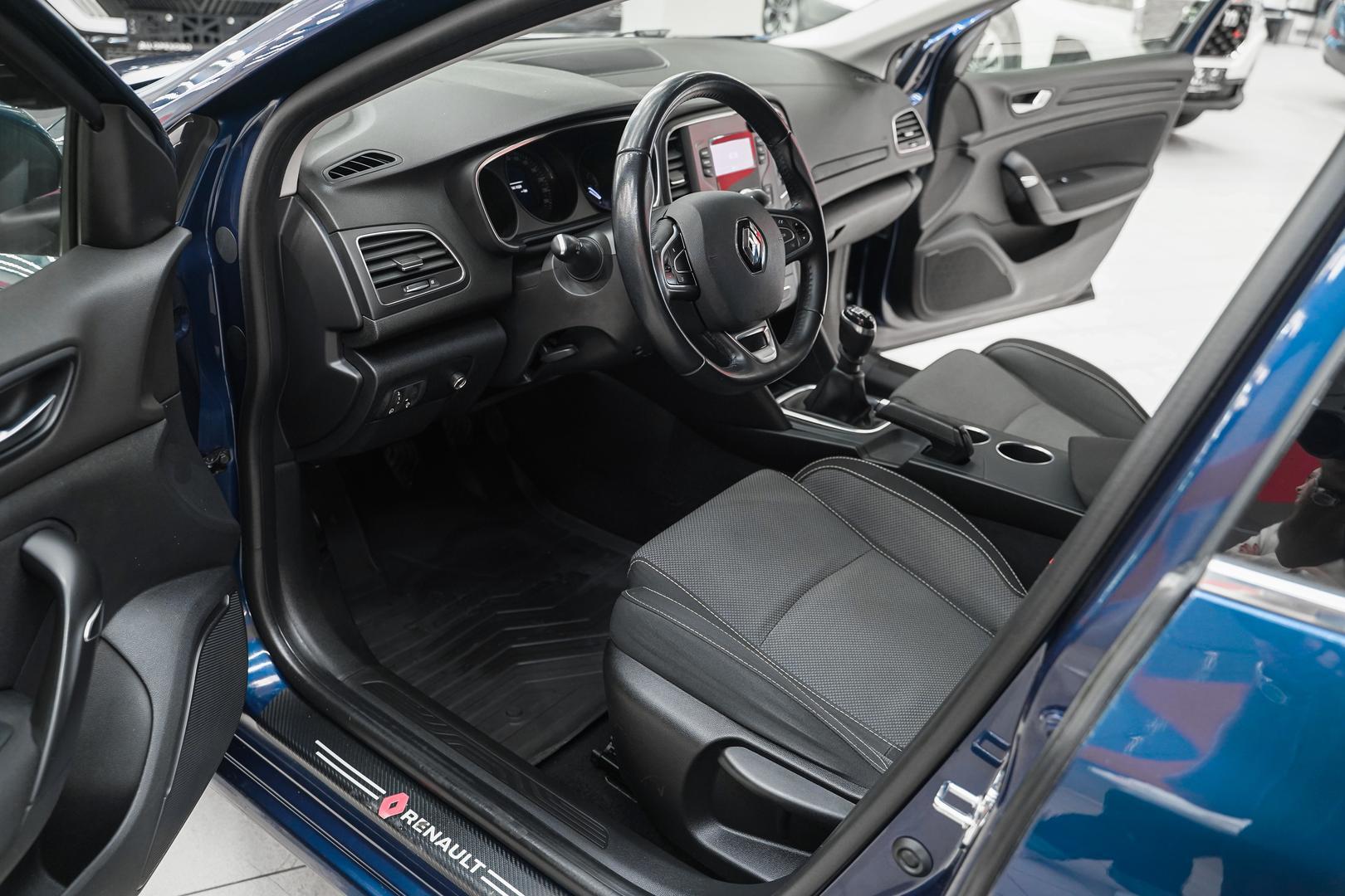 Renault Megane 2018, синий, ДЦ Орехово