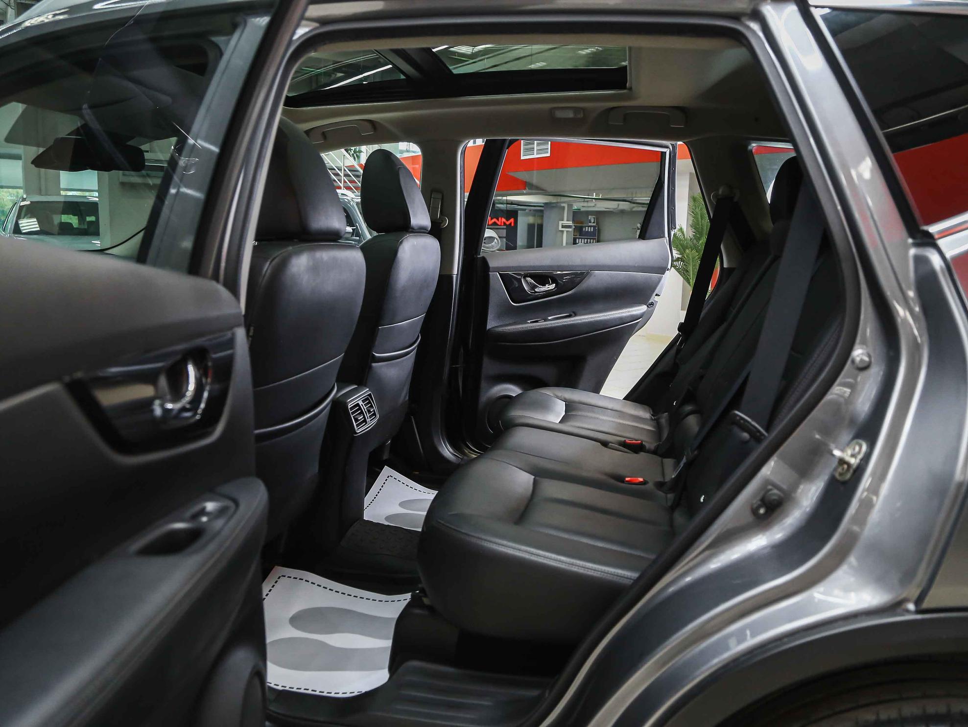 Nissan X-Trail 2018, серый, ДЦ Орехово