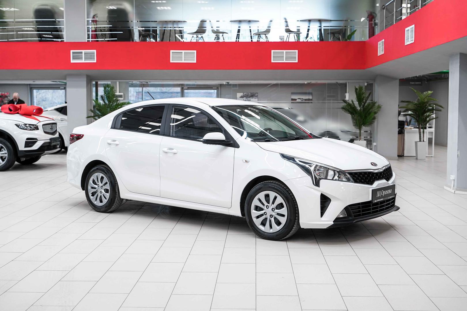 Kia Rio 2021, белый, ДЦ Орехово