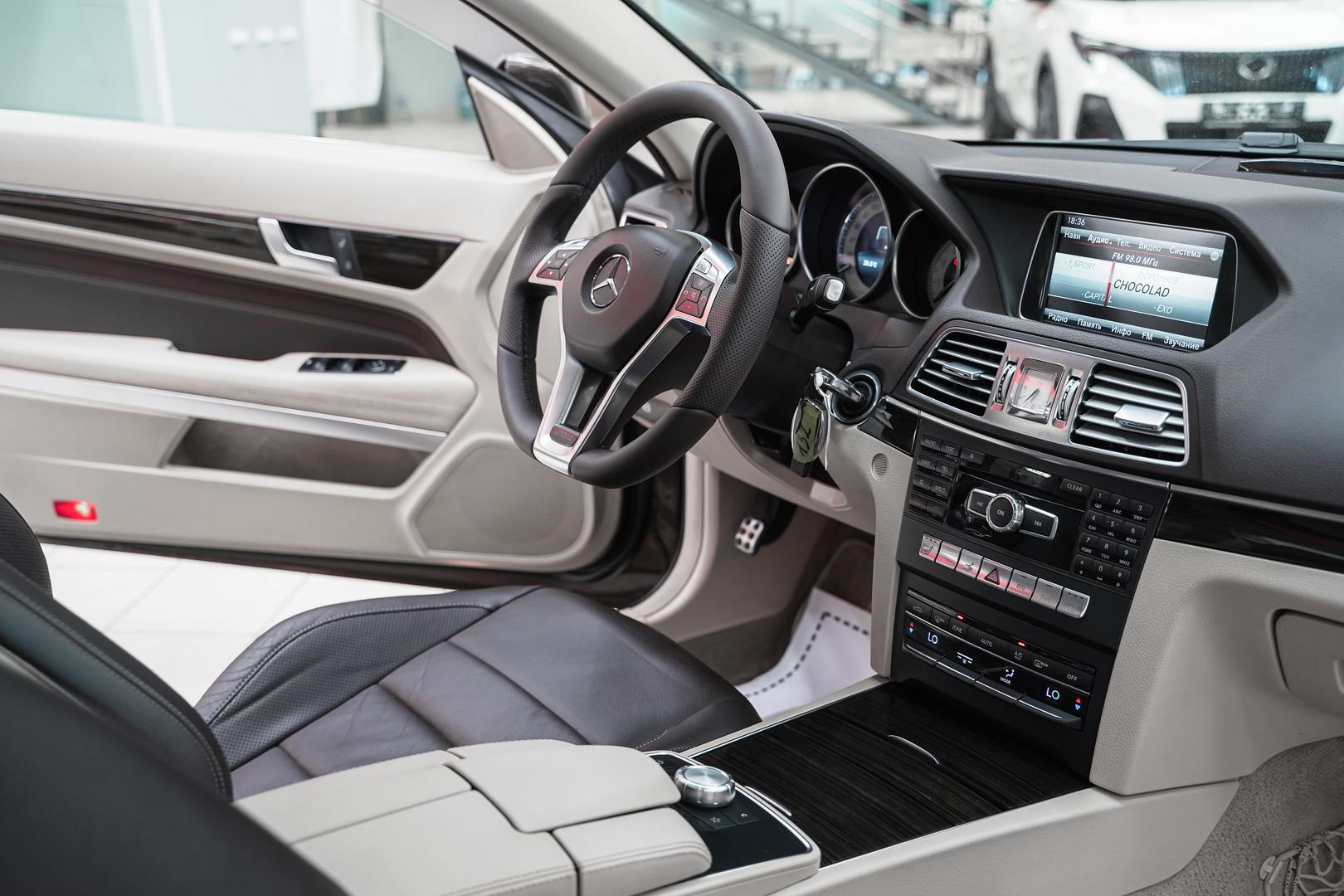 Mercedes-Benz E-Класс 2015, коричневый, ДЦ Орехово