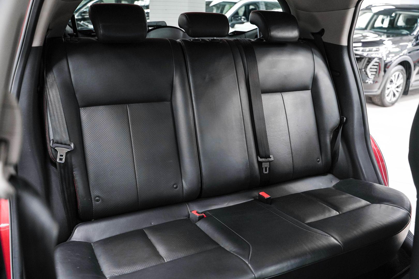 Nissan Juke 2011, красный, ДЦ Орехово