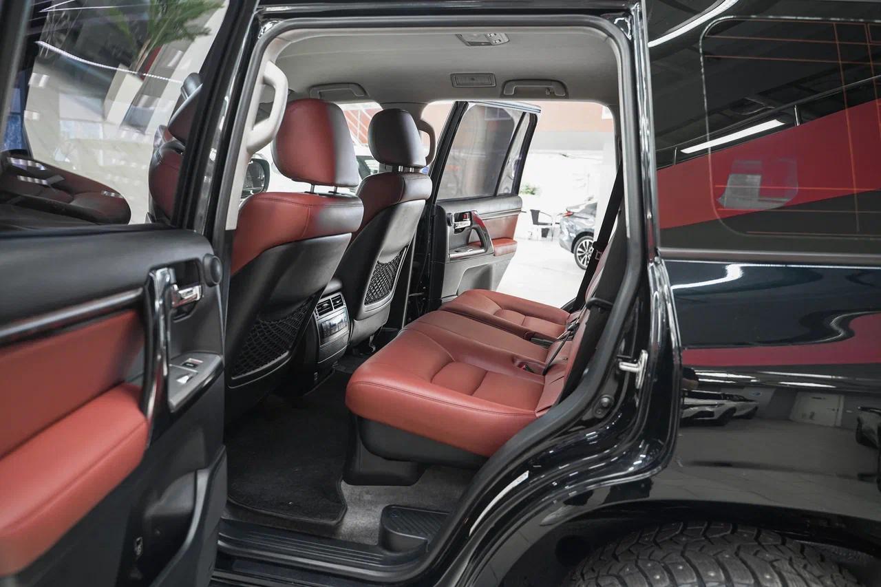 Toyota Land Cruiser 2012, черный, ДЦ Орехово